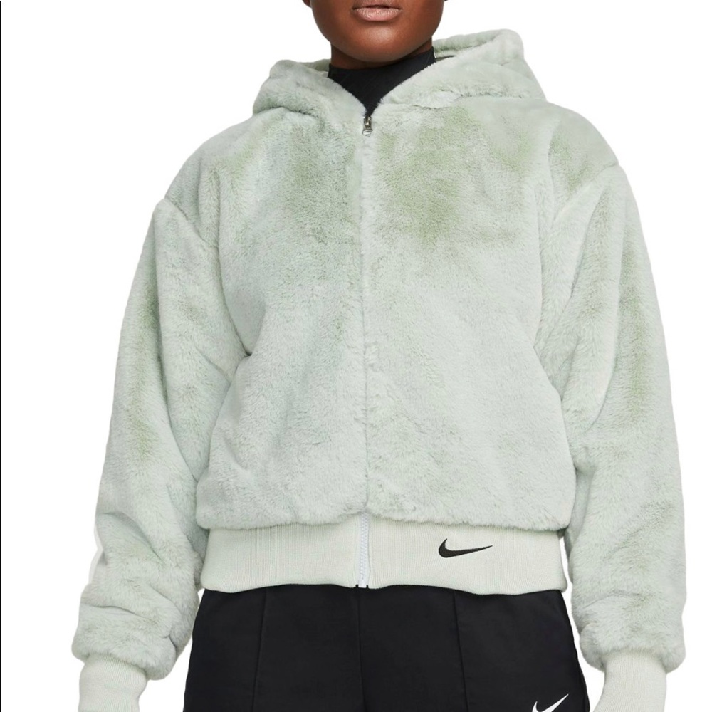 Nike Oversized Faux Fur Jaket